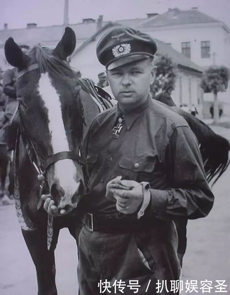 潘维茨|二战哥萨克党卫军:希特勒眼中的“劣等人”也能成为德军精锐?