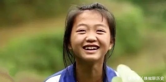 堪比|变形记的农村姑娘,美似神仙?如今辍学做网红,交友速度堪比换衣