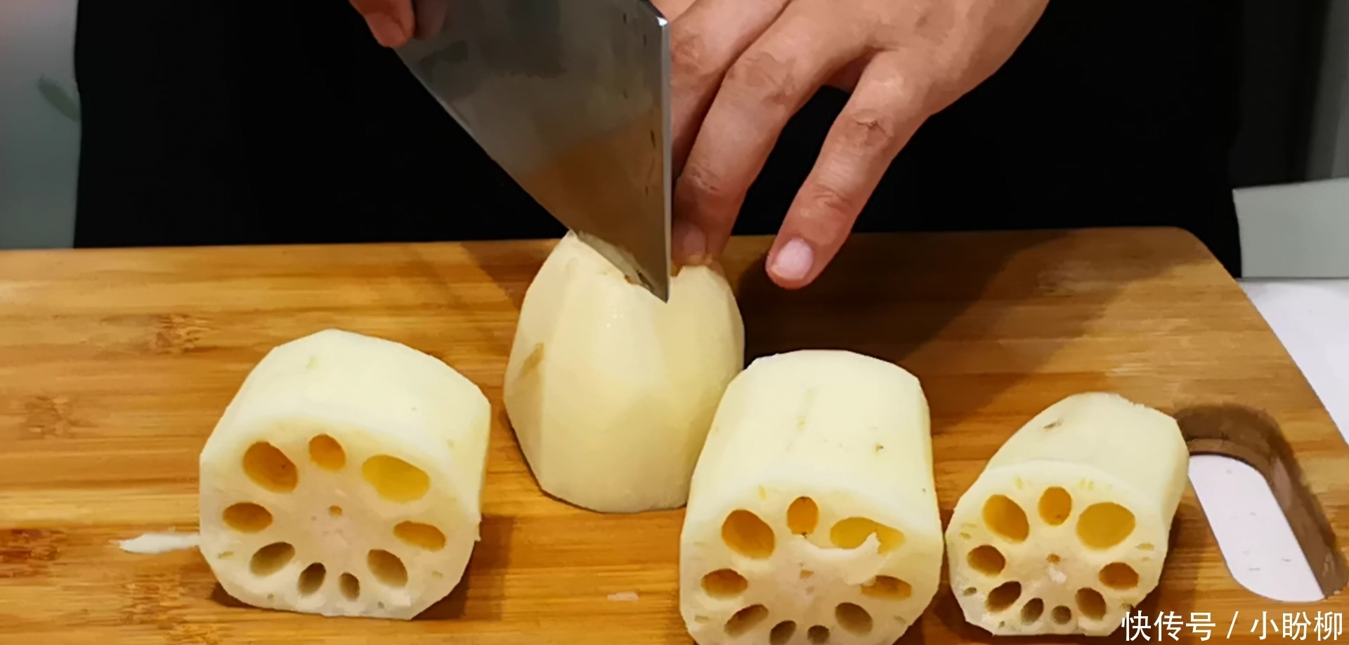 区分|买莲藕时,注意区分七孔和九孔莲藕,口味天差地别,买错遭埋怨