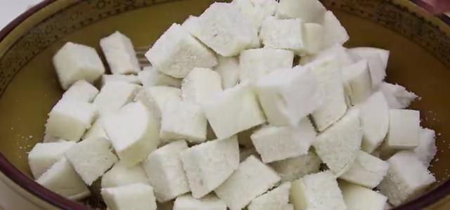 面粉|面粉别蒸馒头了,教你懒人做法,我家一周吃6次,出锅汤汁都不剩