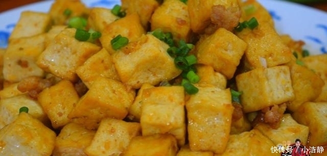  我家|我家豆腐从不炖着吃，不煎不煮，做法很简单，好吃极了