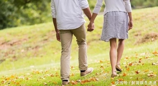 花钱|结婚后,你会瞒着另一半给父母花钱吗?网友们的回答太戳心!