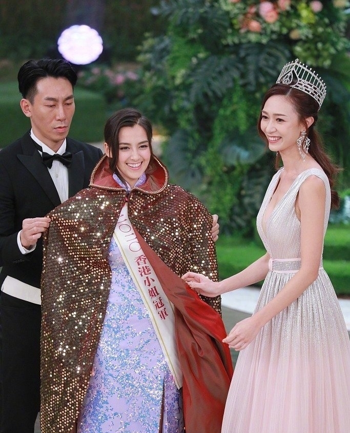 高级|20届港姐冠军出炉!再现李嘉欣!高级脸高辨识度身材却一言难尽