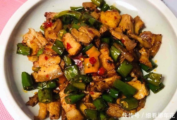 抢手|餐桌上的绝对抢手菜,咸香酥烂,色泽诱人,味道相当惊艳!
