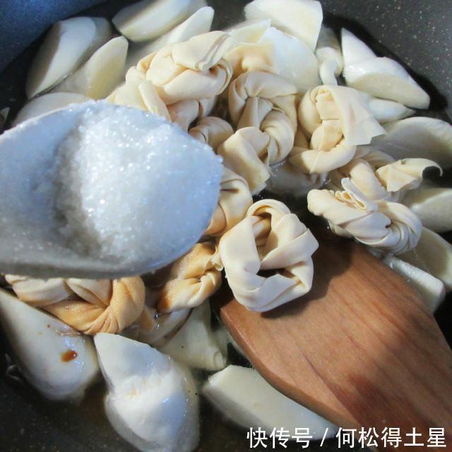 结烧|千张结烧茭白,味道清新,家常味道