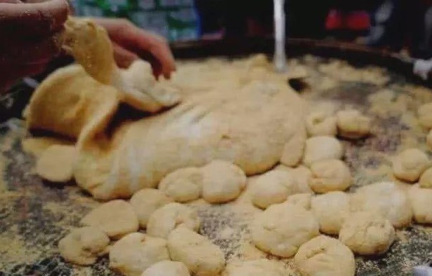 豌豆糕|快消失的6种小吃,00后没吃过,吃过的孩子都打酱油