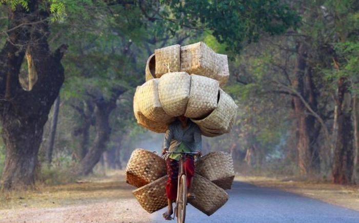  疯狂|全世界疯狂超载的九张照片, 永远不要低估了一颗“挤挤还能装下”的心