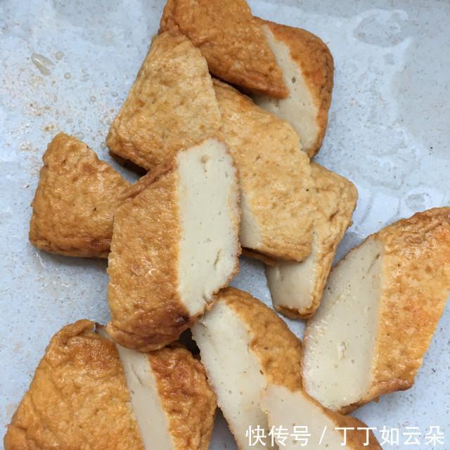 炒鱼|青红椒炒鱼豆腐,简单快手家常菜