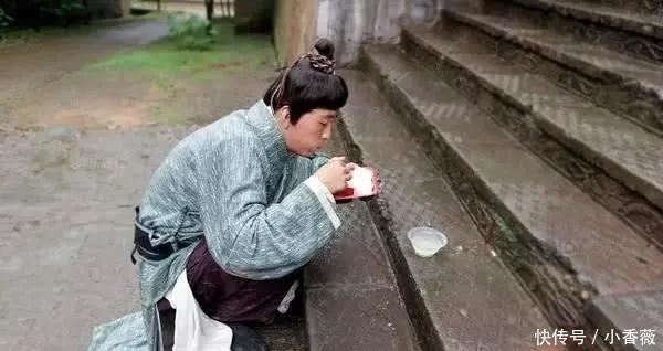  影视拍摄|横店20万临时演员现状：光棍的世界，懒汉的天堂，疯子的乐园