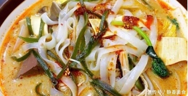 女孩|吃麻辣烫时,女孩选了满满一大碗,价格却不到20元,老板高手