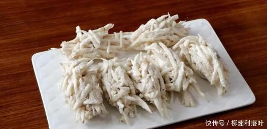  不腻|杏鲍菇别炒着吃了，教你一种新做法，外酥里嫩好吃不腻