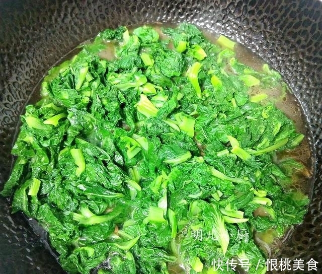 大白菜|这菜的营养远高于大白菜,掌握这2步,翠绿鲜嫩不发黄,补钙超棒