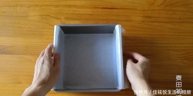 轻松|儿时的经典味道,柔软湿润的古早味蛋糕,新手也能轻松做