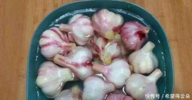  方法|学习这三个技巧并教你如何控制“水晶糖蒜”，健康美味只需10天