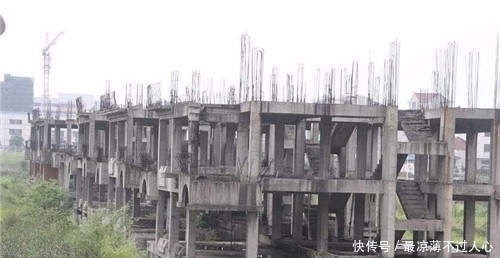 资金|中国第一座“烂尾楼”,光卖门票就日入50万,联合国称其世界奇迹