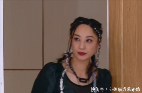 宁静|《乘风破浪》郑希怡晋级,郁可唯王霏霏激动,谁注意宁静反应?