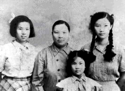 女儿|她是一位传奇红色女特工，一生有6个丈夫4个是假的，3个女儿2个嫁伟人家