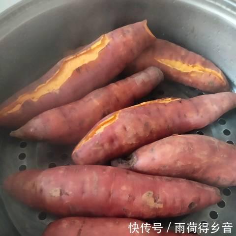 不腻|蒸红薯时,别直接用水蒸!记住这5点,个个清甜香软,嫩滑不腻人