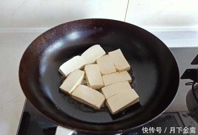 好吃|新春家宴10个菜，半小时左右就上桌，朋友夸老公倍有面子