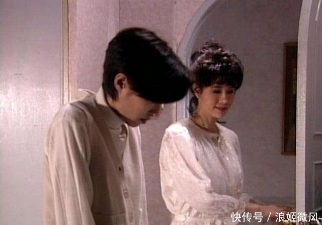  黄蕾|《笑看风云》黄蕾∣你执着于“有缘”，却不知不过是“造化弄人”