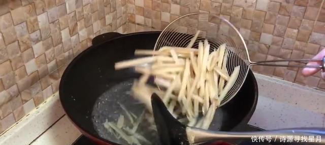 营养|莲藕这样做很好吃,香辣爽口,色香味俱全,营养健康