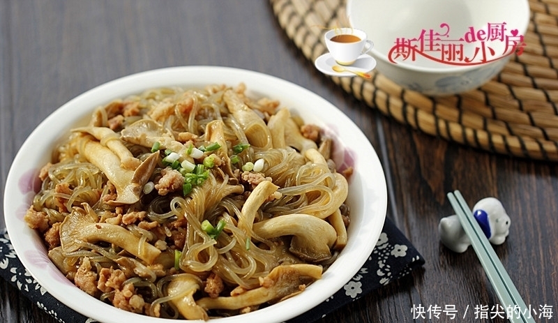 翻炒均匀|米粉真好吃,五元炒一锅是菜也是饭,5分钟出锅上桌必光盘