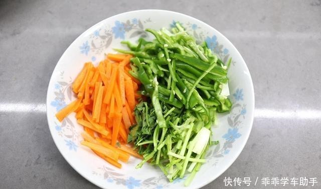 凉拌鱼腥草|我最爱的一道凉拌菜,每次吃老公都羡慕流口水,自己却一口不沾