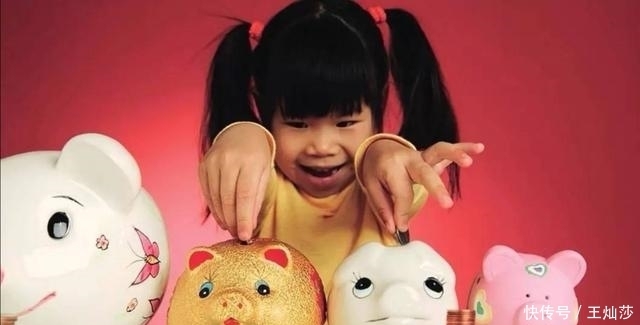 超市|4岁孩子逛超市拿零食忘付钱,超市要求十倍付款,宝妈做法获称赞