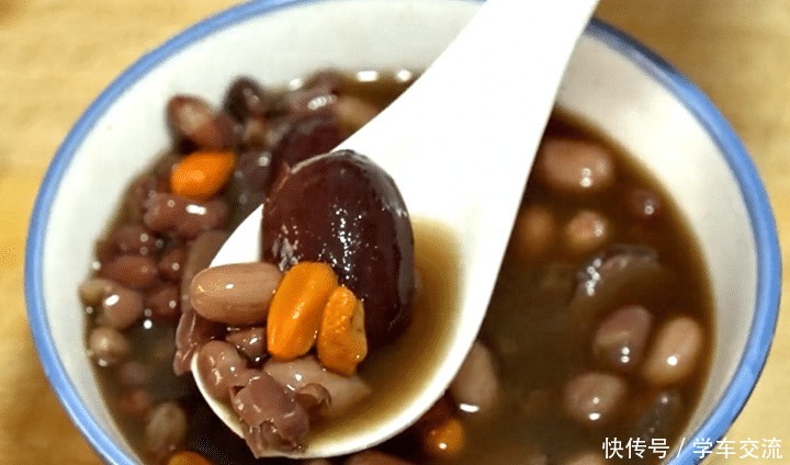 花生米|秋天,多喝此汤,几块钱做一锅,汤汁鲜美又大补,比牛羊汤还好喝