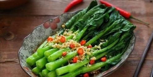 锅里热油|年夜饭, 我家必备8菜一汤, 做法一目了然, 好吃到让家人停不了嘴