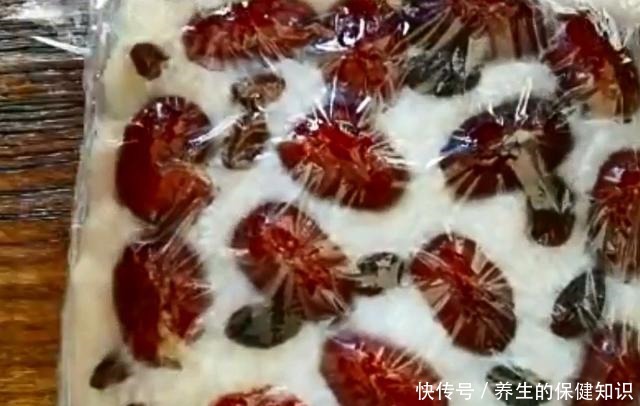 油炸|秋天要多吃红枣,加一碗糯米,不油炸不做饼,咸甜软糯,补血补气