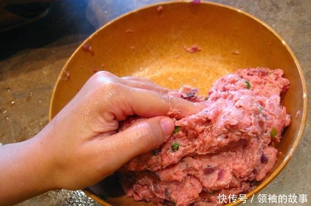 做法|做肉丸子时,加淀粉是大错特错,教你正确做法,劲道Q弹,真香