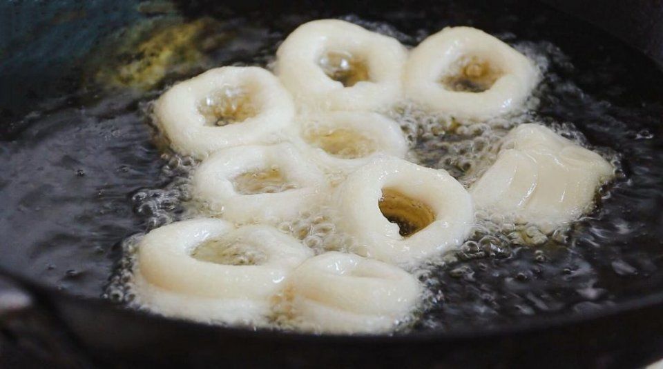 白糖|白糖和糯米粉还能这么吃,第一次吃就吃上瘾了,外酥里糯