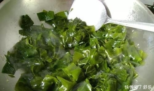  含铁|他是“海中蔬菜”含钙是牛奶10倍，含铁是菠菜21倍，要常给家人吃