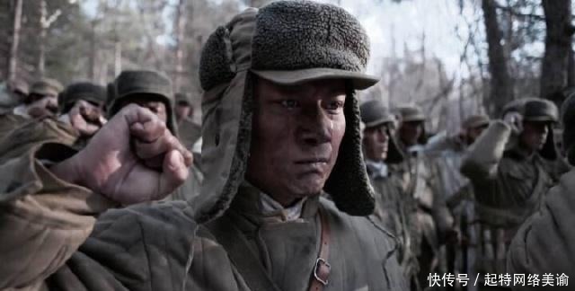 首长|志愿军打扫战场,发现令人震撼的一幕,首长也为之深深感动!