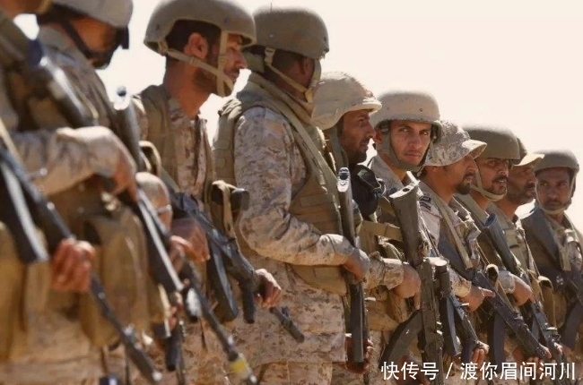 此国35亿买东风导弹,还请中国驻军30年,吓