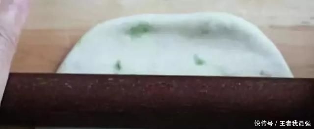  煎饼果子|这才是煎饼果子最好吃的做法,煎饼香,果子酥,比外面卖的还好吃