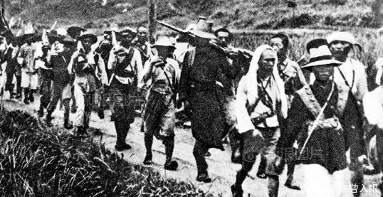 回来|贫困农户救下一18岁少年,后成开国少将,50年后不忘回来报恩!