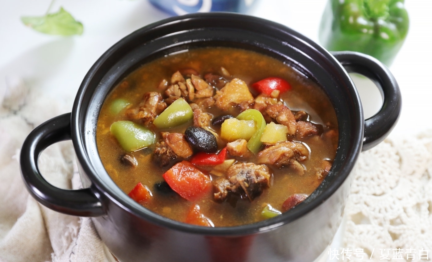 切成|在家自制特色小吃黄焖鸡,肉质鲜嫩,爽口开胃,3碗米饭不够吃