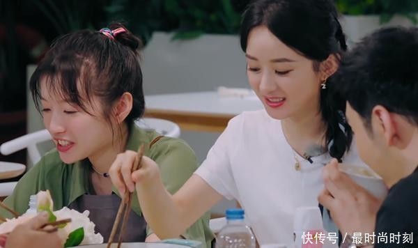 综艺|综艺须谨慎?赵丽颖被吐槽扒拉菜盆,杨迪被质疑不尊重硬糖少女