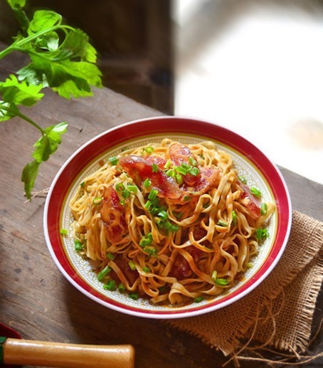 懒人|午饭一个人不知道吃什么,看过来,几种懒人做法,三四分钟一碗饭