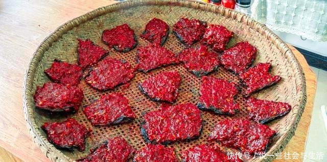 简单|教你在家晒茄子干,1次晒6斤不够吃,做法简单,放12个月不坏