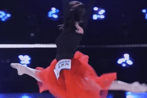  芭蕾|《创3》舞台首秀都穿女团服，只有张艺凡与众不同，确定没走错片场