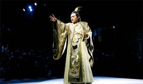 戚夫人|历史上最惨的女子，比做成人彘的戚夫人还惨，骨头被拆出做成琵琶