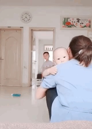 弟弟|“别恨我，都是你逼的”17岁女孩跳河自杀，背后真相道尽二胎家庭的痛