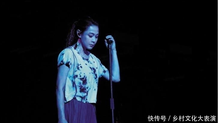 夜晚|刘若英演唱《夏夜晚风》几度哽咽落泪,背后的原因让人感到遗憾