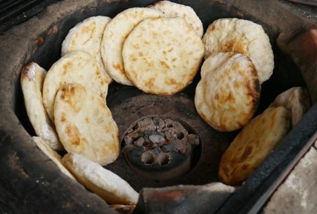 口粮|在2000年前出门在外的军粮“锅盔”,即是口粮又是身上的铠甲