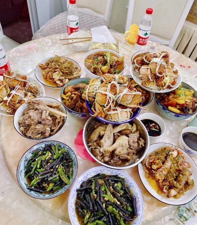 中秋家宴|朋友圈里晒的节日家宴,家家都温馨又丰盛,最后一张看着有点想哭