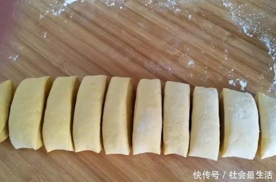  撒上一层干|营养还是蒸的好！好吃不上火，千层红薯糕，层次丰富，蓬松柔软