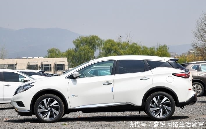 4S店|一般什么人会买楼兰?多少钱才能开楼兰?4S店老板会开楼兰吗?